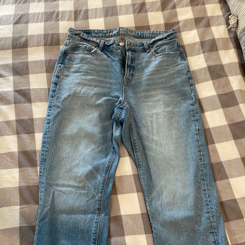 American Eagle mom jeans, size 10, medium light wash